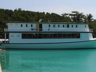 ސަވާރީ ބޯޓު ހއ. ކެލާ ބަނދަރުގައި؛ މި ބޯޓުން ދަތުރުކުރި 10 މީހަކު ވަނީ ޕޮޒިޓިވްވެފައި