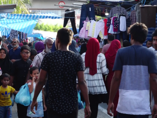 ބޮޑު ޗުއްޓީ ނައިޓް މާކެޓަށް ބޮޑު ތަރުހީބެއް