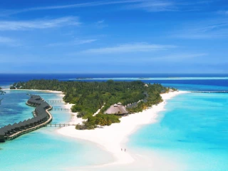 Kuredu Island Resort