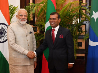 ކުރީގެ ރައީސް މުހައްމަދު ނަޝީދު އަދި އިންޑިއާގެ ބޮޑުވަޒީރު ނަރެންދުރަ މޯދީ.