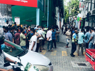 ގަވާއިދާ ހިލާފަށް އުޅޭ ބިދޭސީންތަކެއް ގަލޮޅު ދަނޑު ސަރަހައްދަށް ޖަމާވެފައި