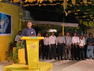 ރައީސް އިބްރާހިމް މުހައްމަދު ސާލިޙު އެމްޑީޕީން ކ. ގުރައިދޫގައި ބޭއްވި ޖަލްސާގައި ވާހަކަ ދައްކަވަނީ