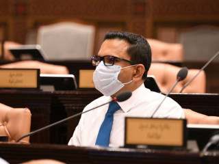 ބާ އިމްތިހާން ފުރިހަމަކުރުން އަންނަ އަހަރުގެ ޖެނުއަރީ އަށް ފަސްކުރުމަށް ޤާނޫނީ ފަންނުގެ ޤާނޫނަށް އިސްލާހު ގެނައުމަށް ހުށަހަޅައިފި