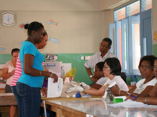 ސީޝެލްސްގެ އިންތިހާބު 43 އަހަރަށް ފަހު އިދިކޮޅުން ކާމިޔާބު ކޮށްފި