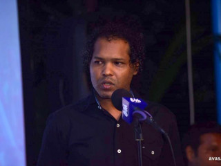 އަވަސް\'\' ނޫހުގެ ޗީފް އެޑިޓަރު އާދަމް ހަލީމް (މުންޑޫ)