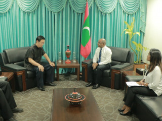 ހާރިޖީ ވަޒީރު ޝާހިދު ޗައިނާ ސަފީރު ޒަންގ ލީ ޒޮންއާ އެކު ބޭއްވެވި ބައްދަލުކުރެއްވުމުގެ ތެރެއިން