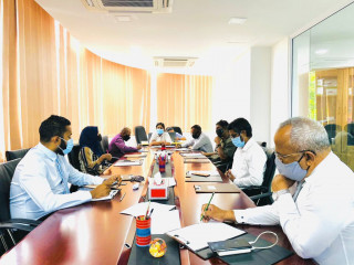 ވިލިމާލޭގެ ހުސްބިން ތަކުގައި ގަސް އިންދާ މައްސަލާގައި ކައުންސިލުން ބޭއްވި ކުއްލި ބައްދަލުވުމުގެ ތެރެއިން