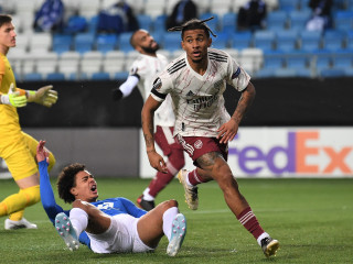 މޯލްޑާއި އާސެނަލް ބައްދަލުކުރި މެޗުގެ ތެރެއިން: މި މެޗުން އާސެނަލް މޮޅުވީ 3-0 ން