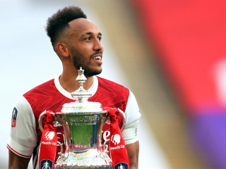 އާސެނަލްގެ ކެޕްޓަން ޕިއޭ-އެމެރިކް އޮބާމަޔަން