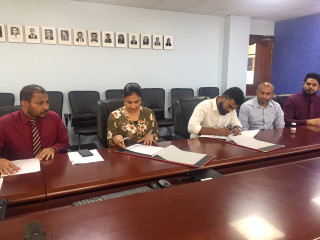 ކާށިދޫގައި އަލަށް އިމާރަތް ކުރާ ސުކޫލު ޕްރޮޖެކްޓް ބަޔަކާ ހަވާލުކުރުން