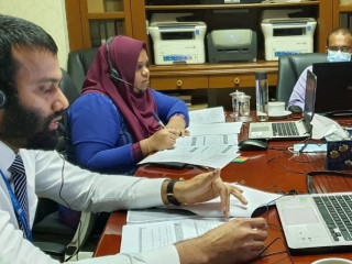 އޮންލައިން ފޯރަމްގެ ތެރެއިން