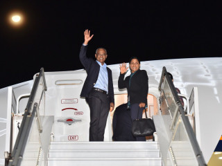 ރައީސުލްޖުމްހޫރިއްޔާ އިބްރާހީމް މުޙައްމަދު ޞާލިހު އާއި އަނބިކަނބަލުން ފަޒްނާ އަޙްމަދު