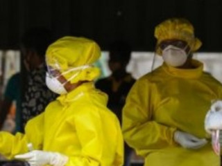 ކޮވިޑް-19 އަށް ޓެސްޓްކުރަނީ