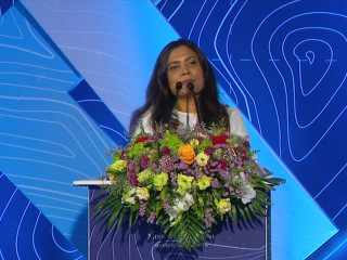 ޒައިނާ ޖަލްސާގެ ގޮނޑިޖެހިއިރު، މަރީ ސަރުކާރަށް ސަނާކިޔާ ހަފްލާތައް ހުށަހެޅުމުގައި، ތަފާތެއް ނެތް!