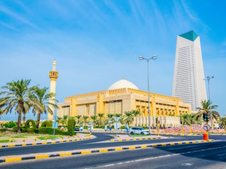 ކުވައިތުގެ މަސްޖިދުލް ކަބީރު: ހުކުރު ނަމާދު ކުރަން ހުއްދަ ދީފައިވަނީ ހަމަ އެކަނި މި މިސްކިތުގައި