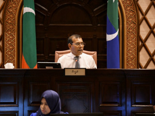 ރައްޔިތުންގެ މަޖިލީހުގެ ރައީސް މުހައްމަދު ނަޝީދު: މިއަދު މަޖިލީހުގެ ޗެމްބަރުގައި ކޮމެޓީތަކުގެ މުގައްރިރުންނާ ބައްދަލު ކުރައްވަނީ