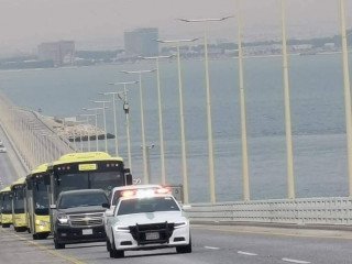 ކިންގް ފަހުދް ކޯޒްވޭގައި ސައުދީ ރައްޔިތުން ދަތުުރުކުރަނީ