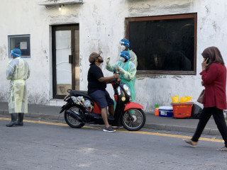 ކޮވިޑް-19 އަށް ސާމްޕަލްނަގަނީ