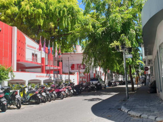 އިސްކަންދަރު ސުކޫލް - ކޮވިޑް-19އާ ގުޅިގެން ރާއްޖޭގެ ހުރިހާ ސްކޫލެއްގެ ކިޔަވައި ދިނުން ވަނީ މެދުކަނޑާލާފައި