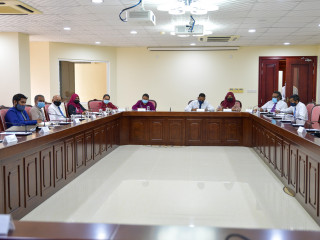 ބުދަ ދުވަހު އޮތް މިނިވަން މުއައްސަސާތަކާބެހޭ ކޮމިޓީގައި ޕީޖީ ޝަމީމްއާއި އޭސީސީގެ ރައީސާ މަރިޔަމް ޝިއުނާ ބައިވެރިވެވަޑައިގެންނެވި