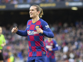 ބާސެލޯނާއަށް ކުޅެމުން އަންނަ ފްރާންސް ފޯވާޑް އެންޓޮއިން ގްރީޒްމަން