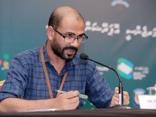 ޑރ. އިބްރާހިމް އަފްޒަލް ނޫސްވެރިންނަށް މައުލޫމާތު ދެއްވަނީ