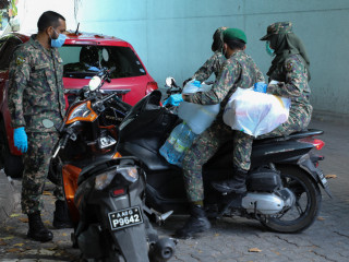 މާލެ ސިޓީގައި ތަކެތި ޑެލިވަރ ކުރުމުގެ މަސައްކަތް ސިފައިން އަންނަނީ ކުރަމުން