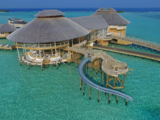 ސޮނެވާ ޖާނީ ރިސޯޓް