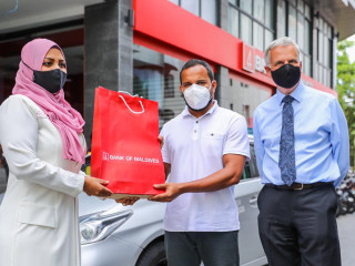 ޓެކްސީއަށް ފައިސާ ދެއްކުމަށް ކޭޝްލެސް ޕޭމަންޓުގެ ޚިދުމަތް ބީއެމްއެލްއިން ތައާރަފްކޮށްފި