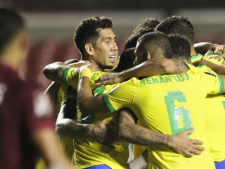 ބްރެޒިލާއި ވެނެޒުއޭލާ ބައްދަލުކުރި މެޗުގެ ތެރެއިން: މި މެޗުން ބްރެޒިލް މޮޅުވީ 1-0 ން