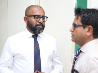 އުލިގަމު ޔޮޓް ފަހަރާއި ގުޅުންހުރި ހުރިހާ ދާއިރާގެ ބޭފުޅުންނާއެކު، ބޭއްވި މަހާސިންތާގައި އެމްއައިޓީޑީސީގެ މެނޭޖިންގ ޑިރެކްޓަރ އަދި ހޯރަފުށި ދާއިރާގެ މެމްބަރު