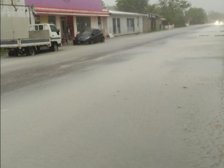 އައްޑޫ ސިޓީގެ މަގެއްގައި ފެންބޮޑުވެފައި