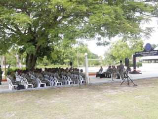 ލ. ކައްދޫގައި މަަސައްކަތް ކުރާ ސިފައިން