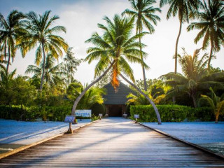 ރާއްޖޭގެ ދެކުނުގައި ކޮވިޑް-19 އާއި ގުޅިގެން މީހުން ކަރަންޓީން ކުރުމަށް ހަމަޖައްސާފައިވާ ހެރެތެރެ ރިސޯޓް