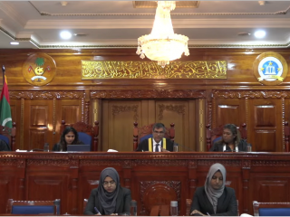 ސުޕްރީމް ކޯޓުގައި ކުރިއަށްދިޔަ ޝަރީއަތުގެ މަޖިލިހެއްގެ ތެރެއިން [ފައިލް ފޮޓޯ]