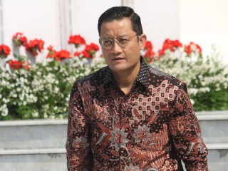 އިންޑޮނޭޝިއާގެ ސޯޝަލް އެފެއަރޒް މިނިސްޓަރު ޖުލިއަރީ ބަޓުބަރާ