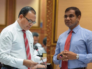 ހިތަދޫ މެދު ދާއިރާގެ ކުރީގެ މެމްބަރ އިބްރާހީމް ދީދީ އަދި މަޑުއްވަރީ ދާއިރާގެ މެމްބަރ އާދަމް ޝަރީފް