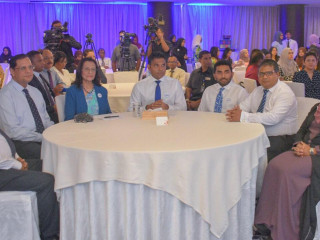 ނޭޝަނަލް ބްރީތްލައިފް ކެމްޕޭން އިފްތިތާހު ކުރުމުގެ ރަސްމިއްޔާތުގެ ތެރެއިން