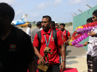 ރަން މެޑަލްތަކާއިއެކު، ރާއްޖޭގެ ބޮޑީ ބިލްޑަރުން ގައުމަށް އައިސްފި