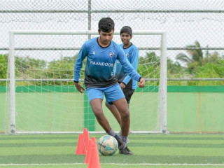 ލިލް އެކެޑަމީގެ ސެޝަނެއްގެ ތެރެއިން