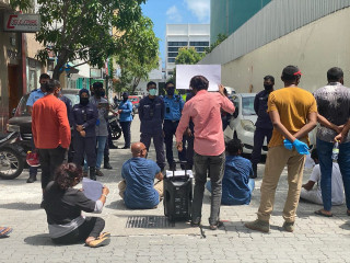 އާދިއްތަ ދުވަހު ކުރިއަށް ދިޔަ މުޒަހާރާގެ ތެރެއިން