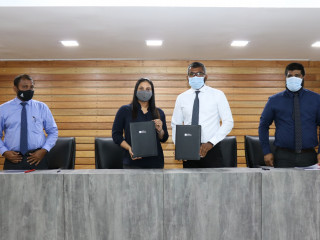 ސީއެޗްއެސްއީގެ އައު އިމާރާތުގެ ބިން ހަވާލުކުރުން