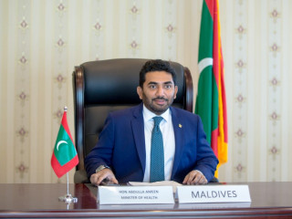 ހެލްތް މިނިސްޓަރ އަބްދުﷲ އަމީން: އަގު ބޮޑުކޮށް ކޮންފަރެންސް ހޯލެއް ހެއްދެވިކަމަށް ވިދާޅުވެ، ގިނަ ފާޑުކިޔުންތައް އަމާޒުވި