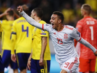 ސްވިޑެން އަދި ސްޕެއިން ބައްދަލުކުރި މެޗުގެ ތެރެއިން