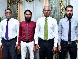 President Ibrahim Mohammed Solih with Miladhoo Island Councilors