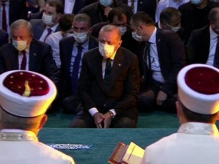 އަޔާ ސޮފިޔާގެ ފުރަތަމަ ޚުތުބާ: މިއީ އިސްލާމީ ދަންމަރު ނުނިއްވޭނެ ކަމުގެ މިސާލެއް