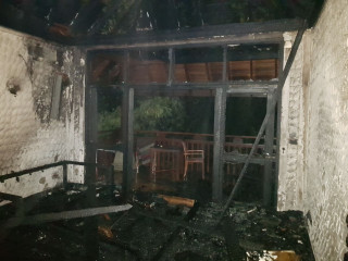 އޮޅުވެލި ރިސޯޓްގައި ރޯވެފައިވަނީ އެ ރިސޯޓުގެ ހަތަރު ކޮޓަރީގެ ބްލޮކެއްގައި