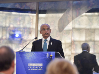 މިދިޔަ އަހަރު ބޭއްވި \"ބްލޫ ލީޑަރސް ކޯލް ފޯރ އެކްޝަން އޮން އޯޝަން ކްލައިމެޓް\" އިވެންޓުގައި ރައީސް ސޯލިހު ވާހަކަ ދައްކަވަނީ