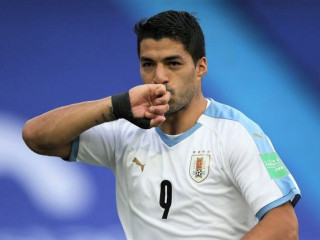 ޓެސްޓު ހެދުމުގައި ސުއަރޭޒަށް ޔުވެންޓަސްގެ ސްޕޯޓިންގ ޑިރެކްޓަރު އެހީވިކަމުގެ ތުހުމަތު