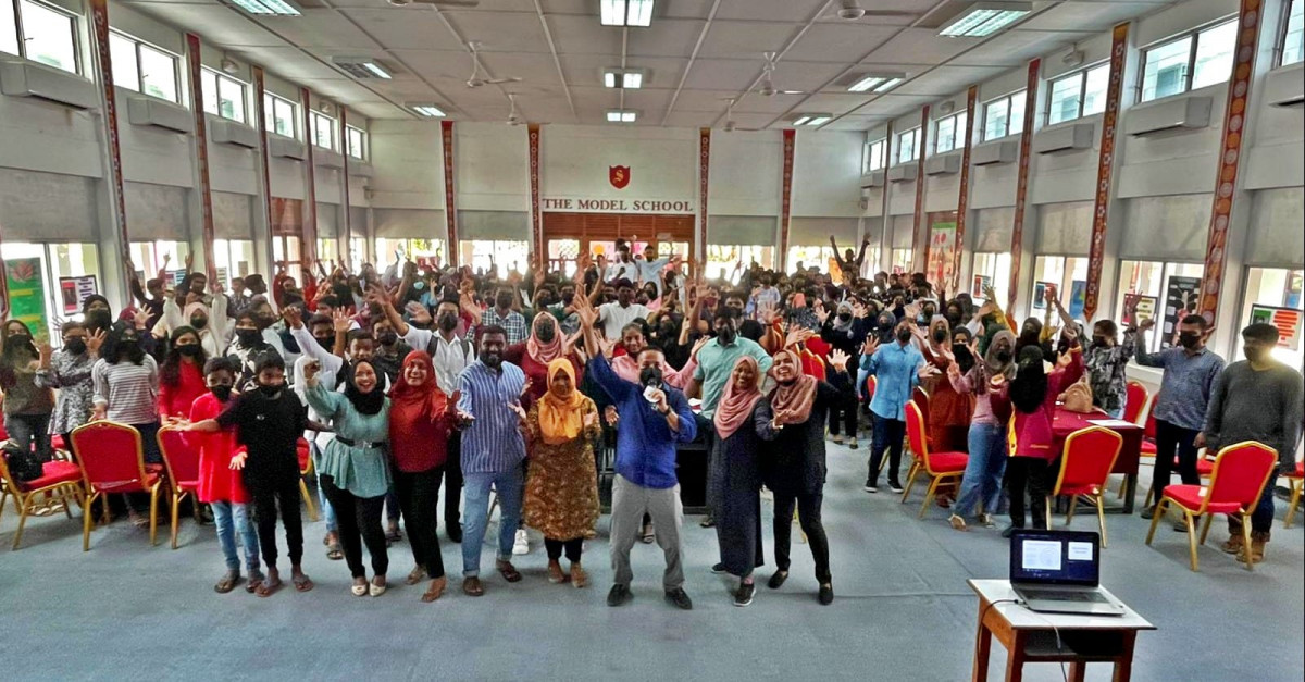 އައްޑޫގައި ބޭއްވި ކަލްޗަރ އޮފް ރެޒިލިއެންސް ސެޝަންތަކުގެ ތެރެއިން